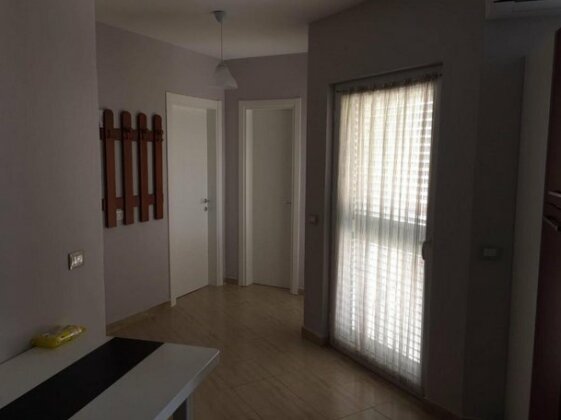 Flowers Apartment Durres - Photo3