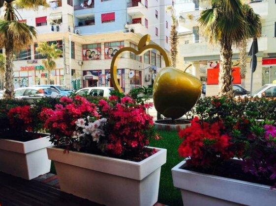 Golden Apartment Durres - Photo2