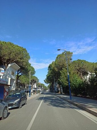 Lovely Apartment Durres - Photo2