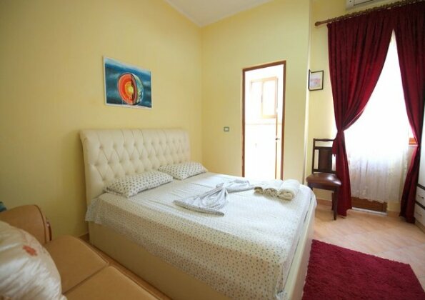 My Home Guest House Durres - Photo4
