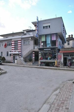 Photo 4