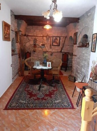 Karafil Guesthouse - Photo2