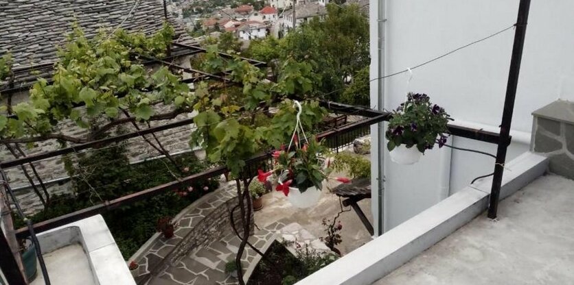 Old Town Hotel Gjirokaster - Photo3