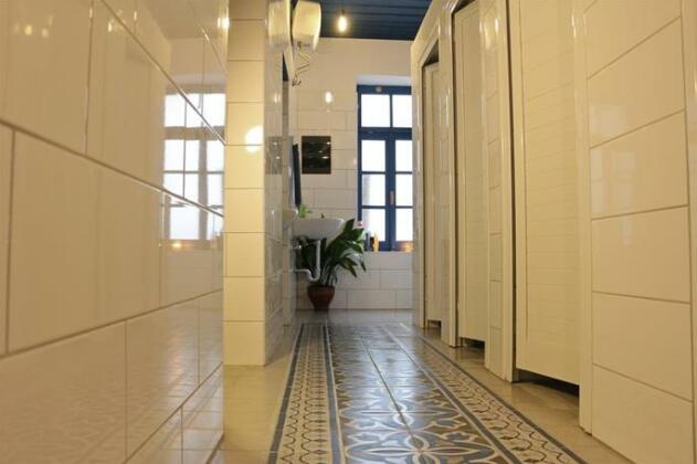 Stone City Hostel - Photo2