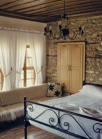 Stone rooms 1850 - Photo3