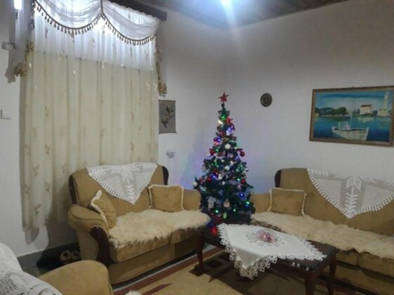 Tourists Guest House - Photo2