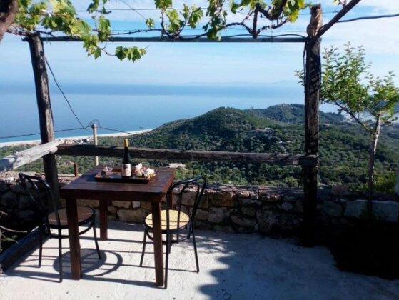 Castle of Himara - Photo3