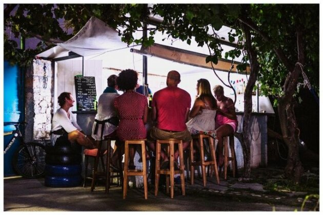 Himara Hostel - Photo2