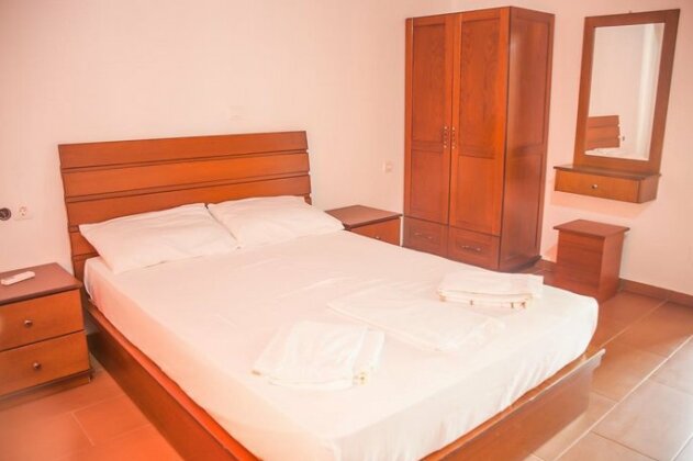 Hotel Llazari - Photo3