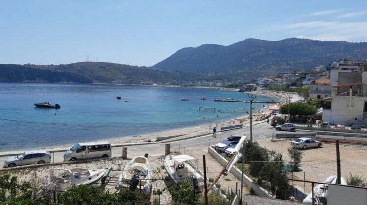 Nice Hostel next to the sea Himare - Photo2