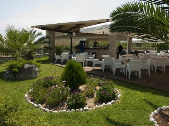 Rapo's Resort Hotel - Photo2
