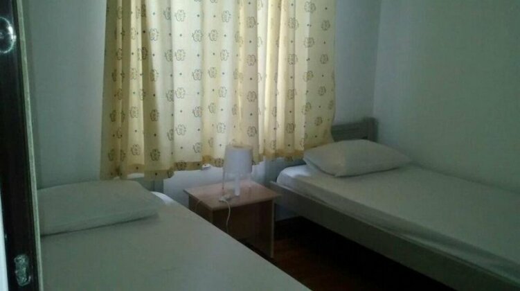 Tonea's Houses - Photo3