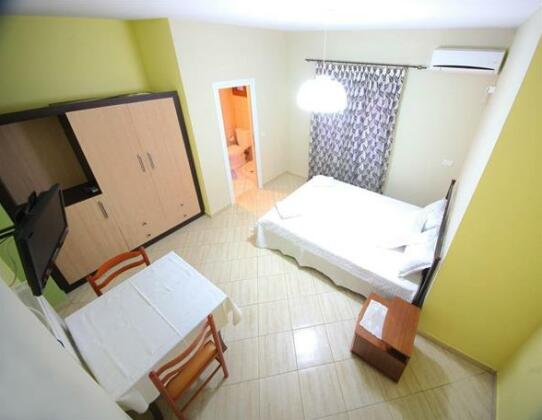 Vironas Rooms - Photo5