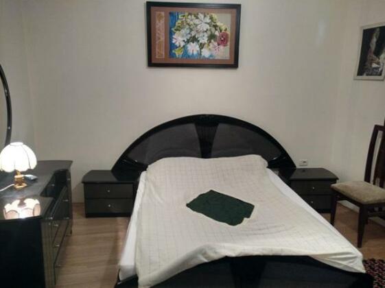 At Home 2 - Photo3