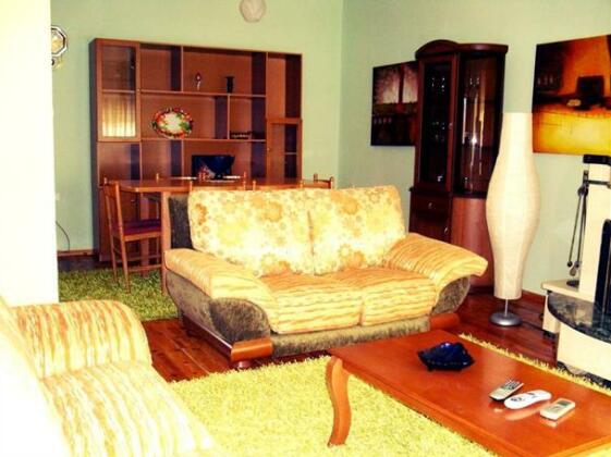 Diana Guesthouse - Photo2