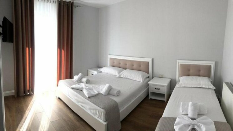 Hotel Taverna Zisi - Photo4