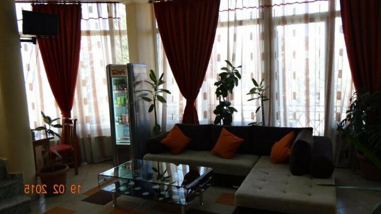 Konti Hotel - Photo2