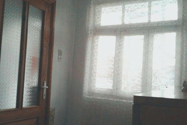 Small room for two in private villa - Photo4