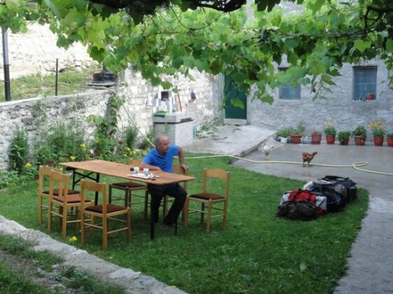 Guesthouse Shtini - Photo3