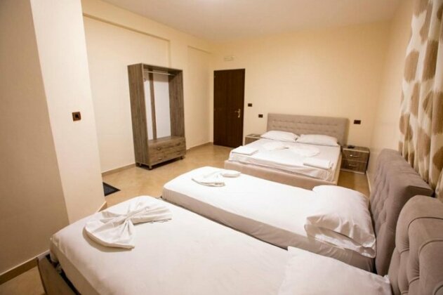 Hotel Freedom Lezhe - Photo2