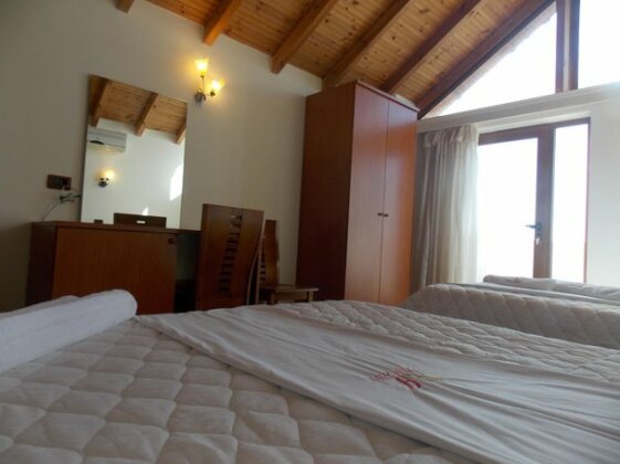 Paradise Lukova Hotel - Photo4