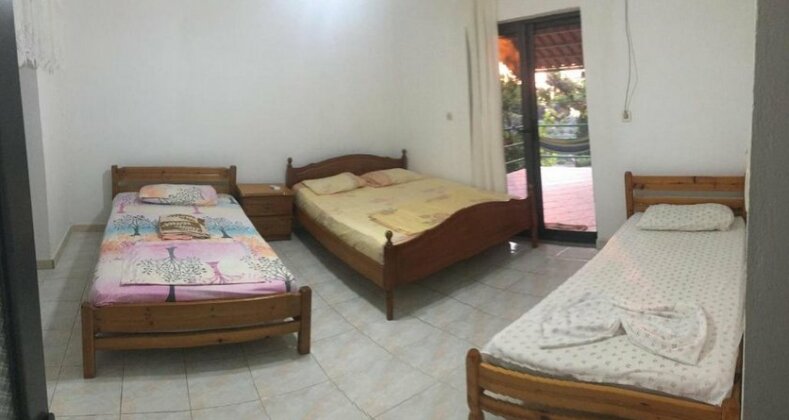 Romeo's Guest House 2 - Photo3