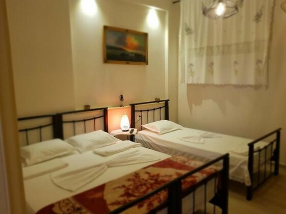 Dimitri Guest House - Photo3