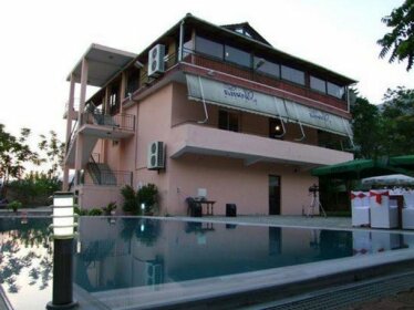 Hotel Aroma Permet