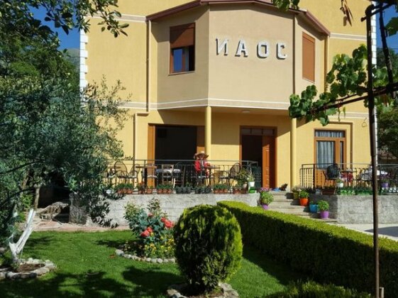 Joan Guesthouse - Photo2