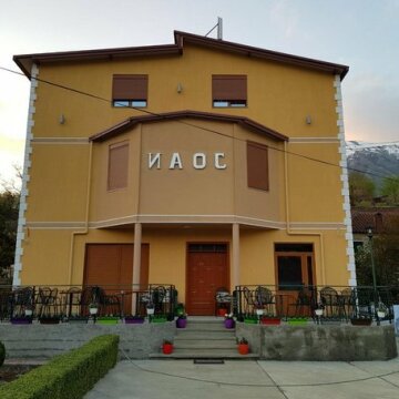 Joan Guesthouse
