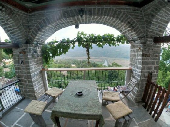 Traditional GuestHouse Permet - Photo2
