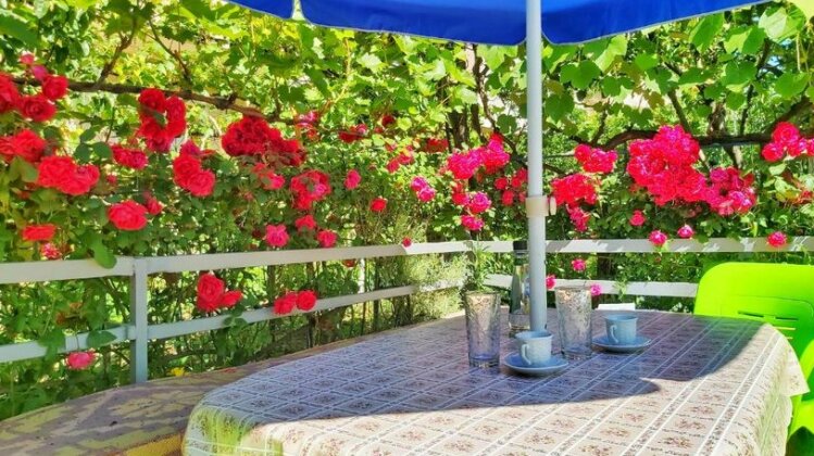 Guest House Pogradeci - Photo4