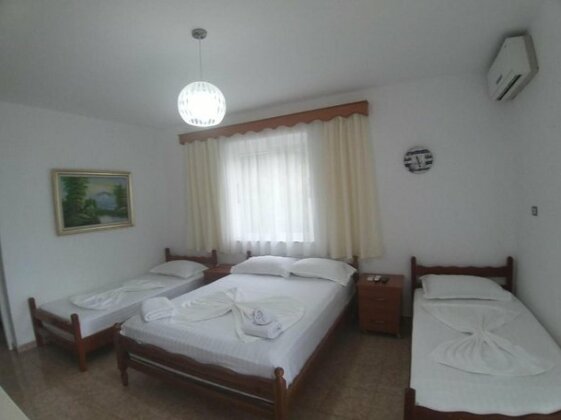 Guest House Kodhima - Photo2