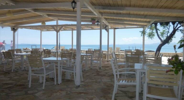 Hotel Riviera Qeparo - Photo5