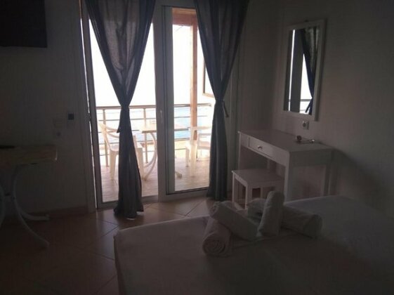 Qeparo Pano Rooms - Photo5
