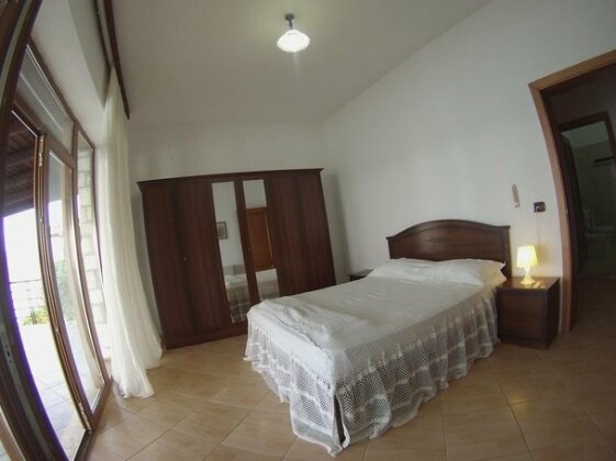 Seaside Duplex Stone Villa - Photo4