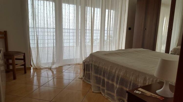Seaside Duplex Stone Villa - Photo5