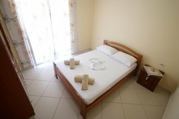 Alex Apartments Sarande - Photo2