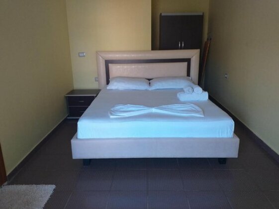 Amelia Apartments - Photo3