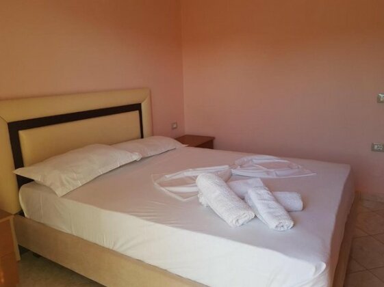 Amelia Apartments - Photo4
