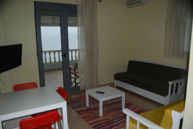 Balcony of Saranda - Photo5