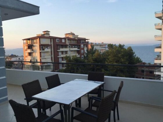 Bardhi Apts - Photo2