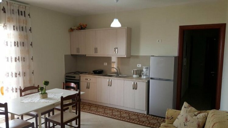 Christos Apartments - Photo2
