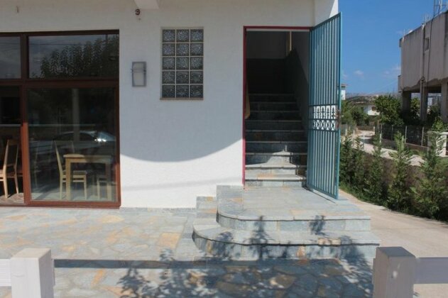 Family Hotel Haruni - Photo2