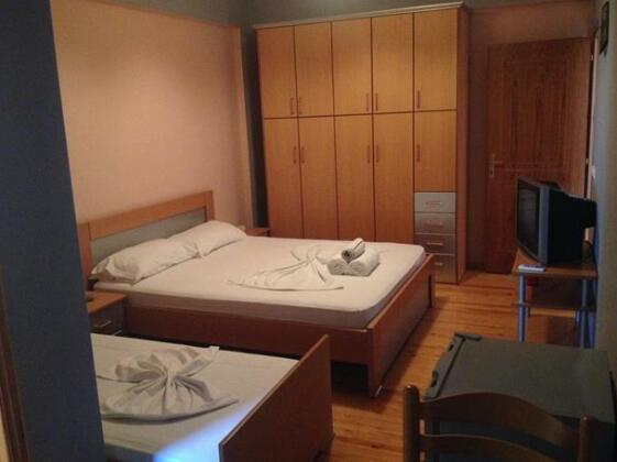 Family Hotel Haruni - Photo4