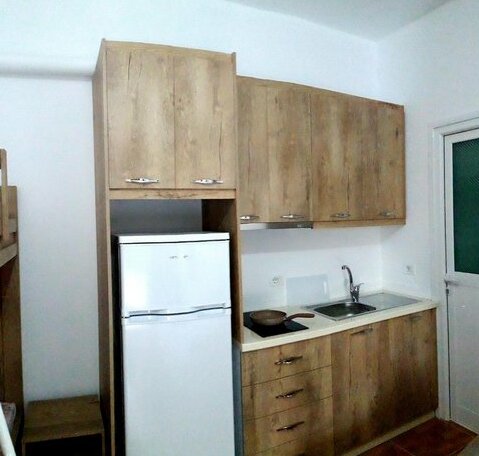 Guesthouse Xhimi - Photo2