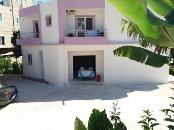 Guesthouse Xhimi - Photo4