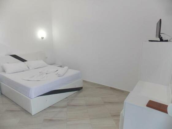 Hotel Chris Sarande - Photo2