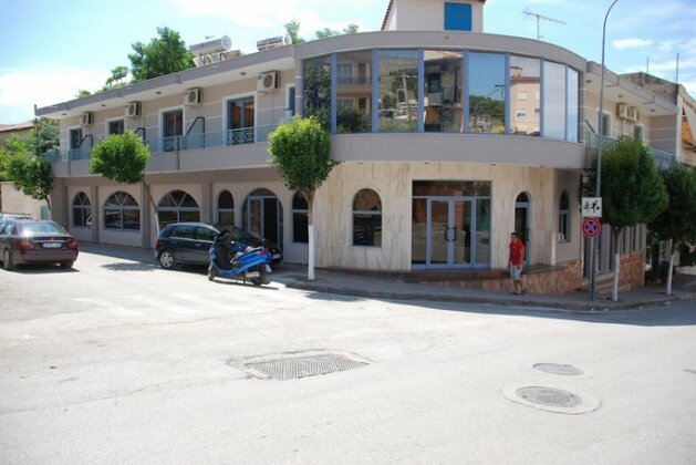 Hotel Timi - Photo2
