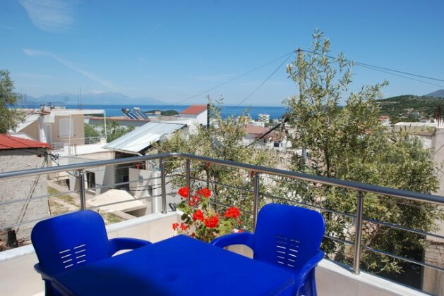 Joni Apartments - Photo3